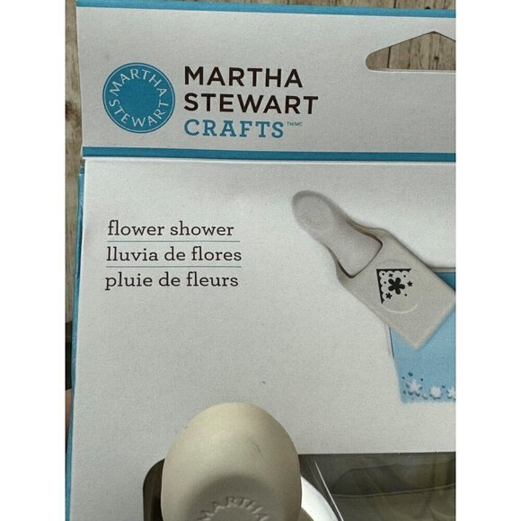 Martha Stewart Crafts Paper Punch Punch Around Page Flower Shower - Picture 3 of 8